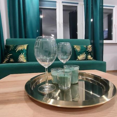 Apartament Szmaragdowy Centrum Apartment Варшава Екстериор снимка
